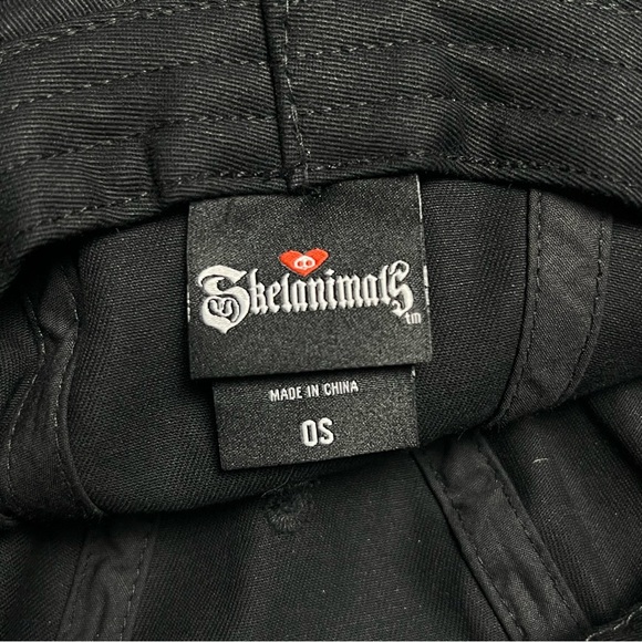 Skelanimals Kit 3D Ears Bucket Hat Black - Picture 4 of 4